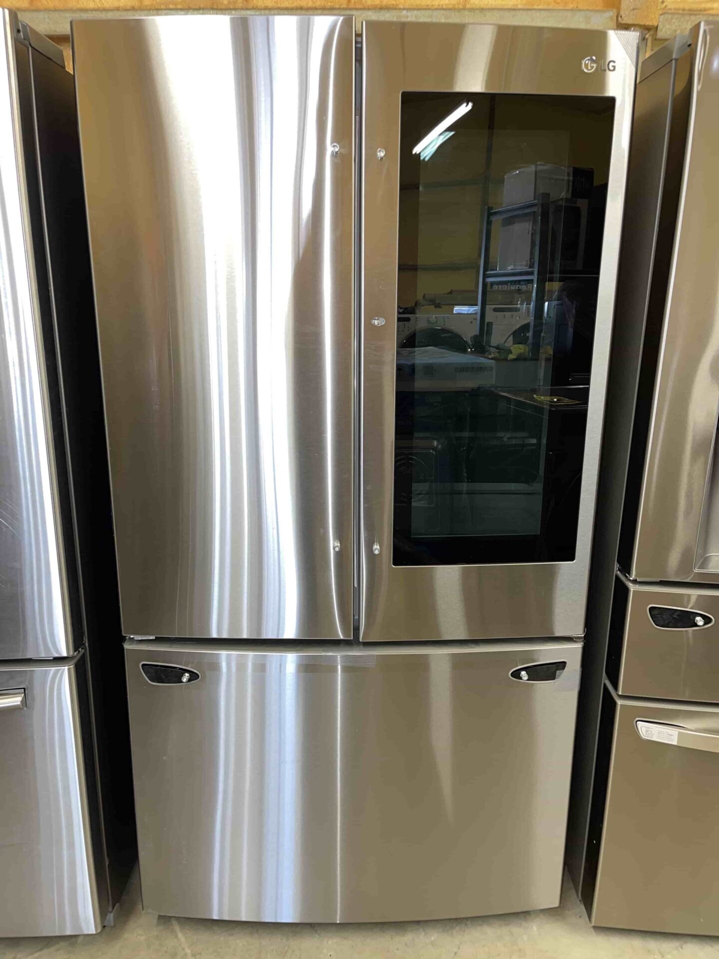 LG 27 Cu. ft. Smart Instaview Counter-depth French Door Refrigerator - Stainless Steel