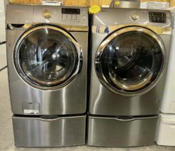 Samsung 3.9 cu. ft. Capacity, 13 Wash Cycles, 7 Options Front Load Washer & 7.5 cu. ft. Capacity, 13 Cycles, Steam Drying Technology, Sensor Dry, Stainless Steel Drum Electric Dryer - Stainless Platinum Color Set