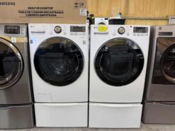 LG 4.5 cu. ft. Front Load Washer & 7.4 cu. ft. Dryer Steam (Gas) Set